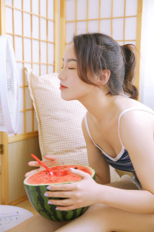 外国美女被打扎克